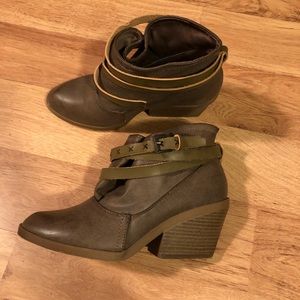 Qupid booties women shoes ankle boots size 5